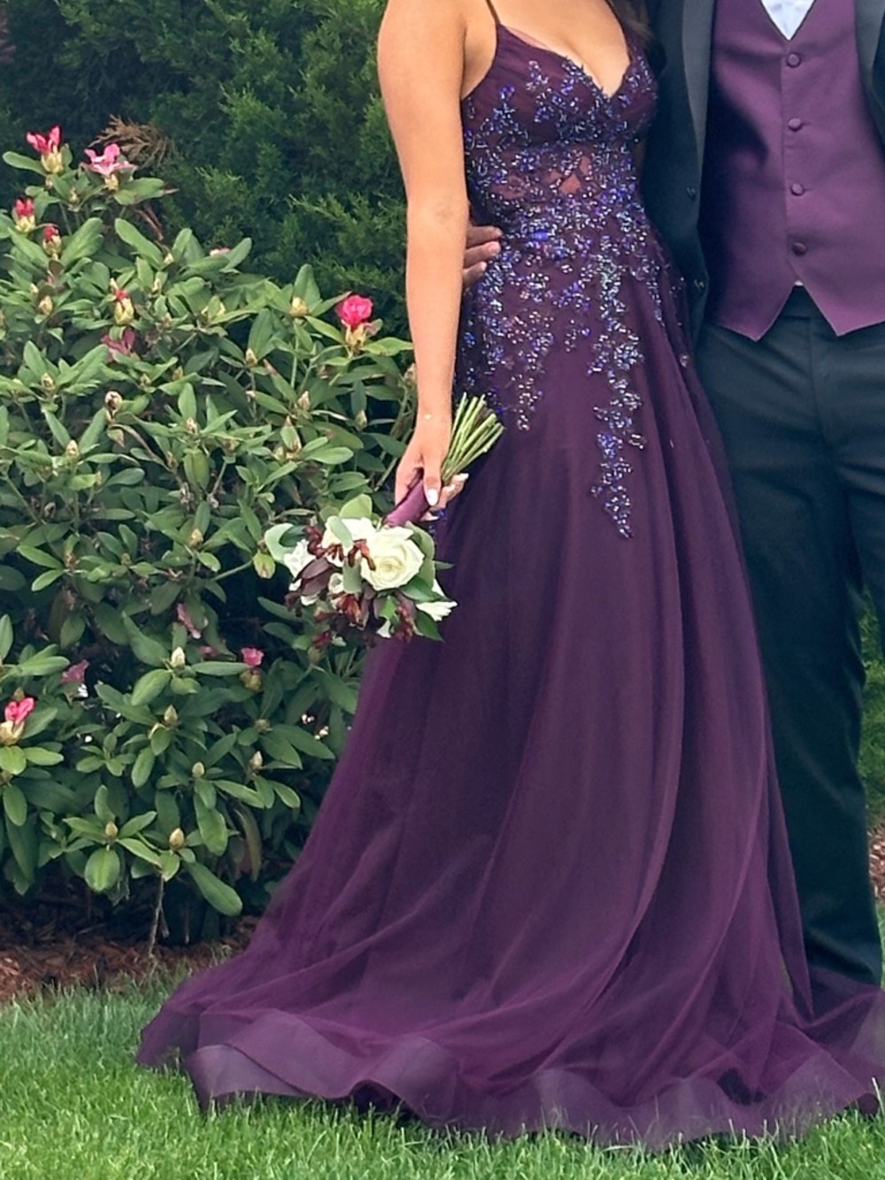 V-Neck Embellished Plum Prom Dress Gorgeous. (Size 2-6 see note)